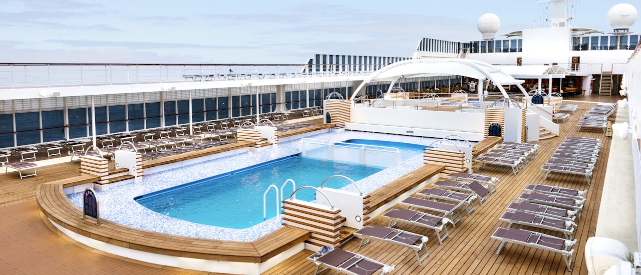 Le Piscine pool