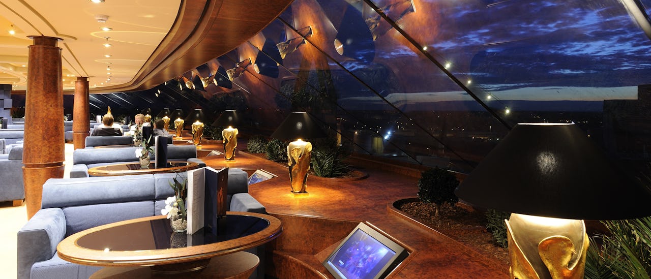 Top Sail Lounge