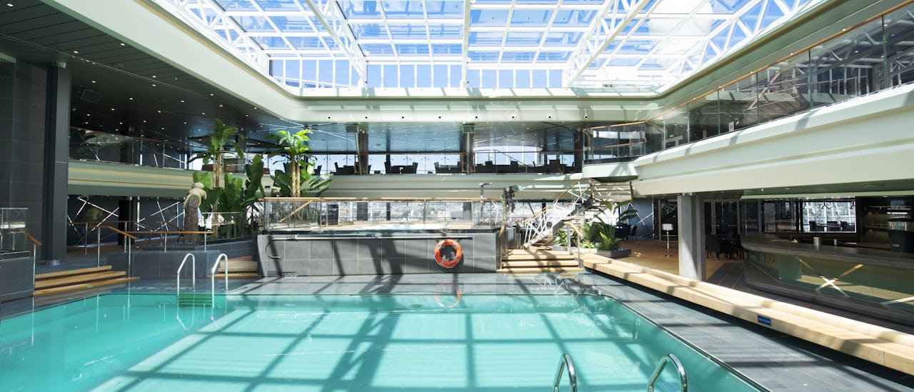 Tropical Pool